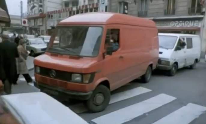 Mercedes-Benz 