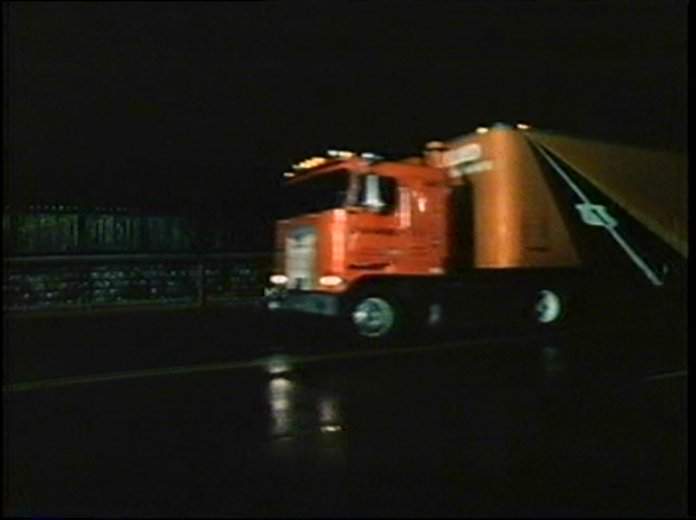 Kenworth K-121