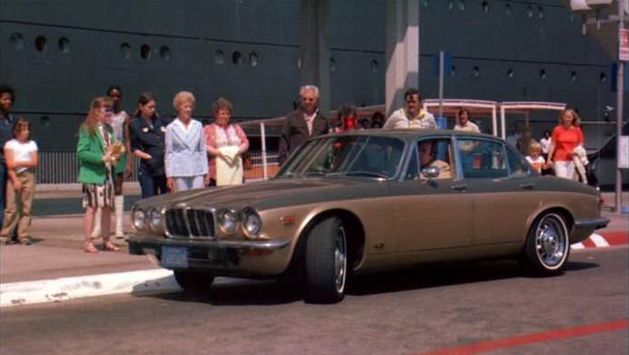 Jaguar XJ6