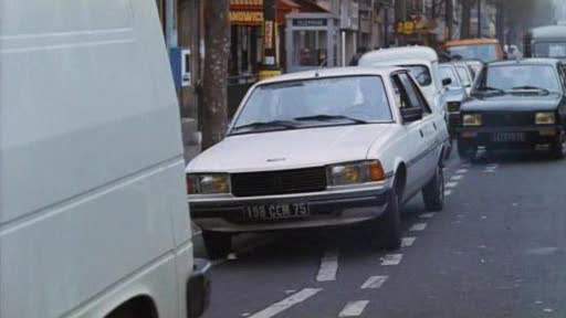 Peugeot 305