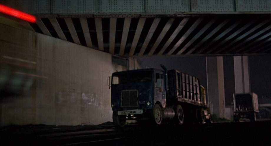 White-Freightliner WFT-6342T