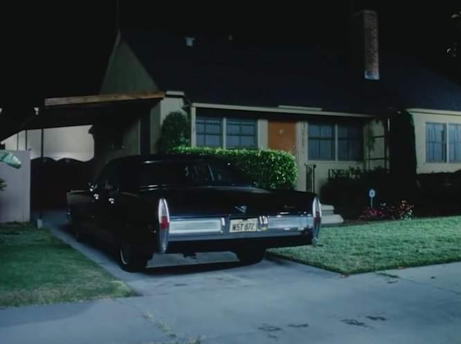 Cadillac Sedan DeVille