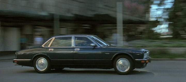 1993 Jaguar Vanden Plas XJ40 in Disclosure
