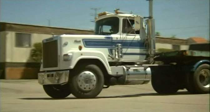 Mack Super-Liner
