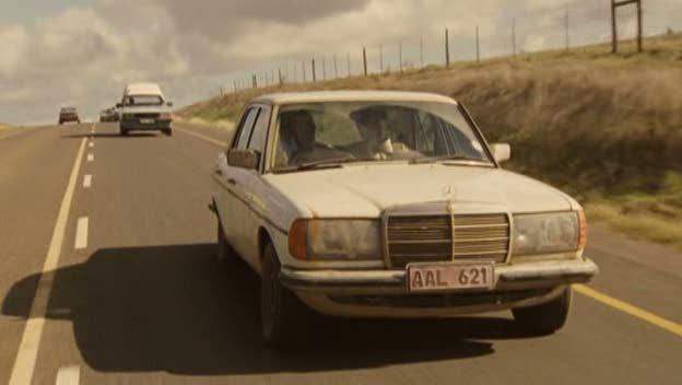 Mercedes-Benz 230 E