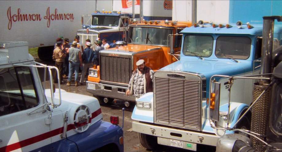 Freightliner FLC 120