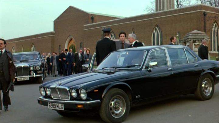Jaguar XJ6