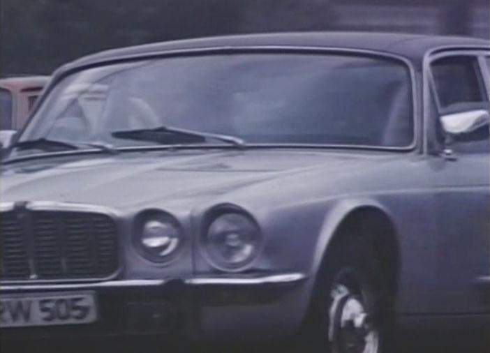Jaguar XJ6