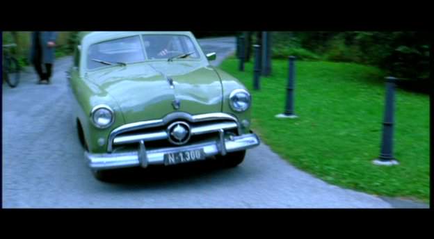 Ford Custom De Luxe