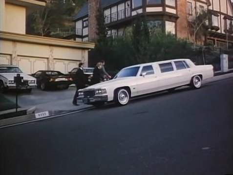 Cadillac Sedan DeVille Stretched Limousine