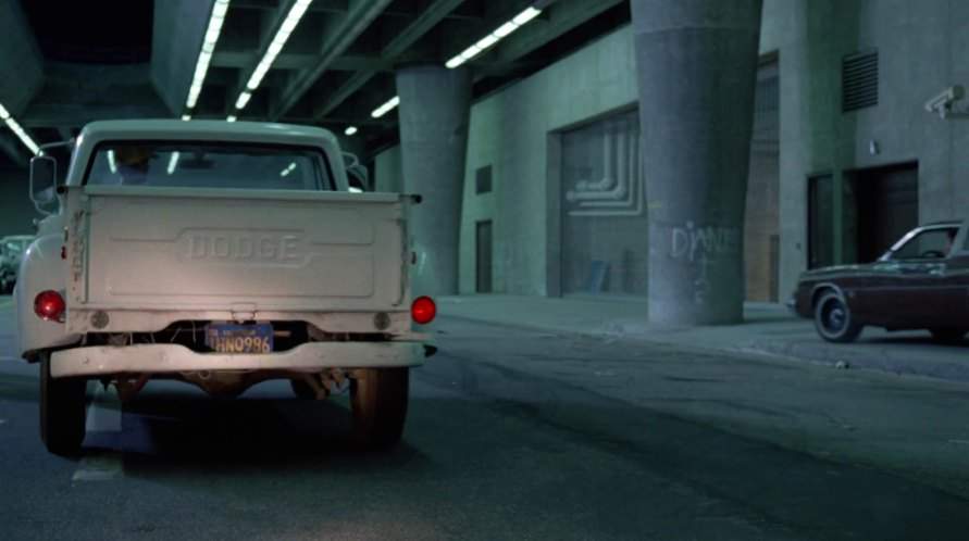 Dodge D-100