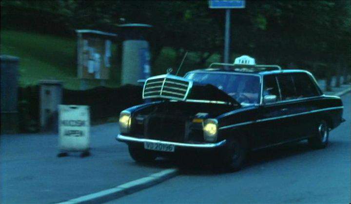 Mercedes-Benz 240 D Lang