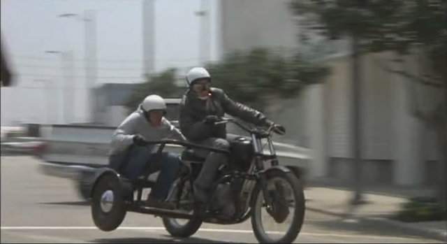 Triumph 750