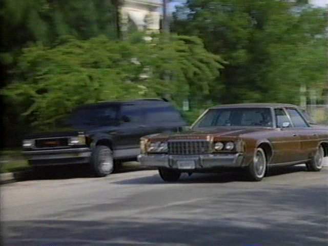 1974 Chrysler Newport Custom in Scared Stiff