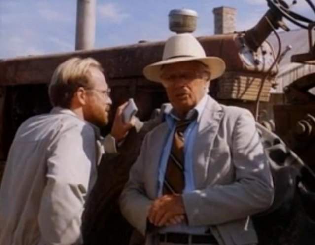 International Harvester Farmall 560 Hi-Clear