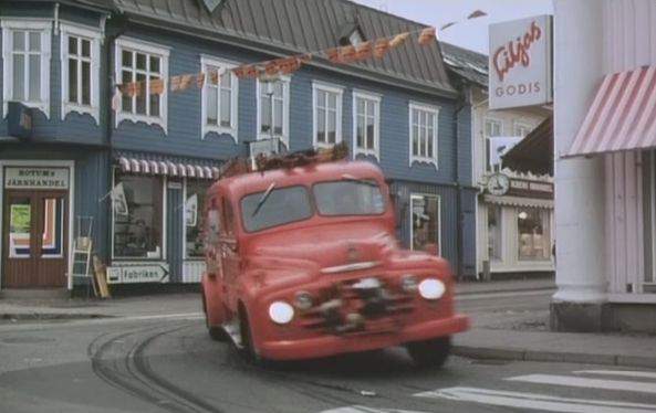 International Harvester L-131