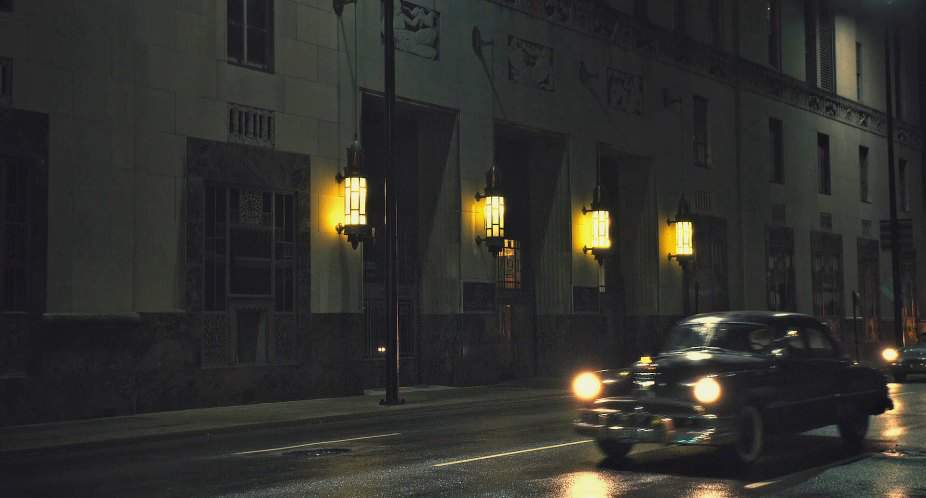 Pontiac Chieftain De Luxe