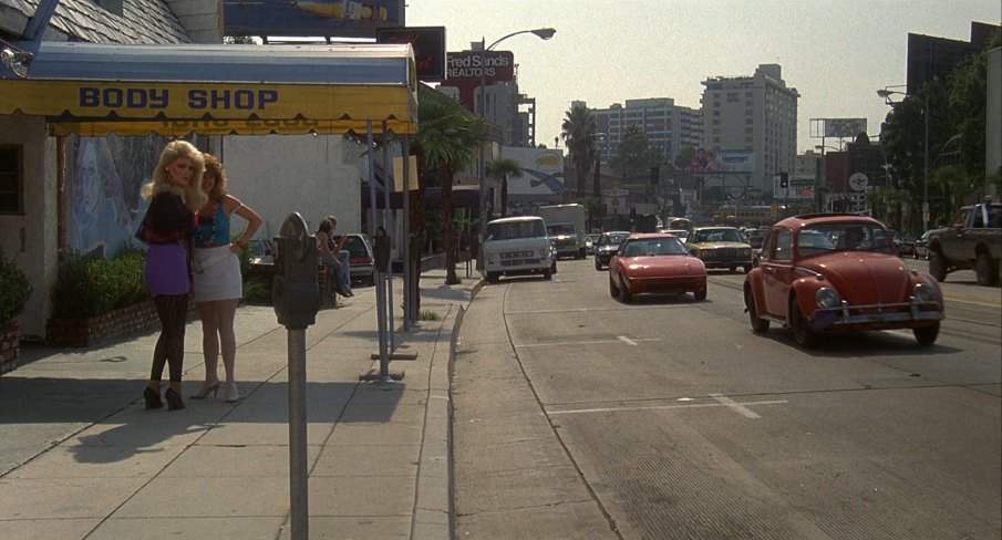 Volkswagen Sun-Roof Sedan