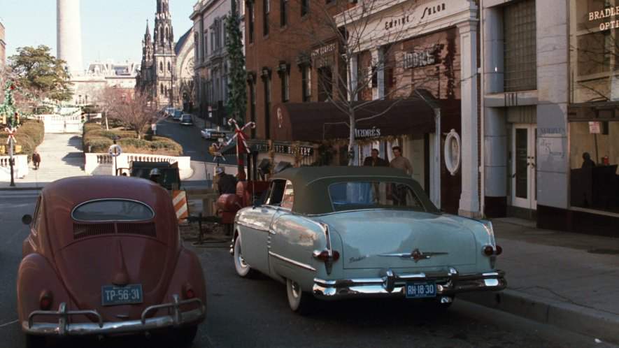 Volkswagen De Luxe Sedan