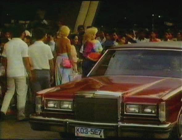 Lincoln Town Car