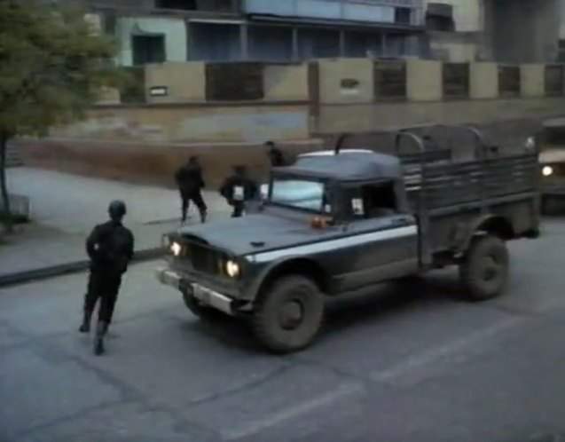 Jeep M-715