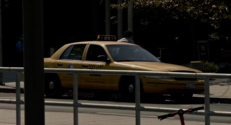 Ford Crown Victoria