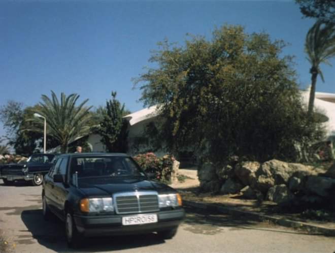Mercedes-Benz 