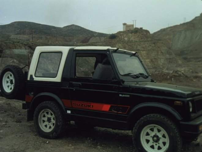 Suzuki SJ