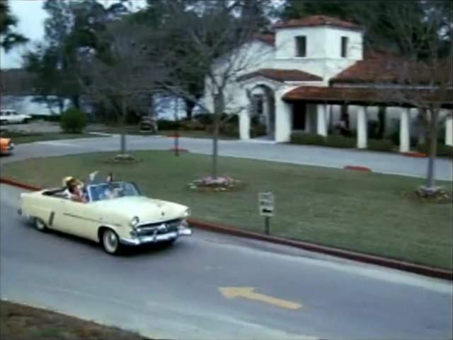 Ford Crestline Sunliner