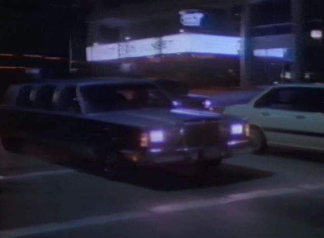 Lincoln Town Car Stretched Limousine