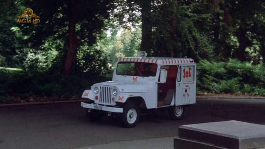 Jeep DJ-5A Dispatcher