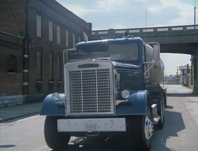 Freightliner FLC