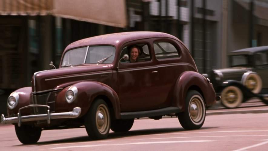 Ford V8 De Luxe