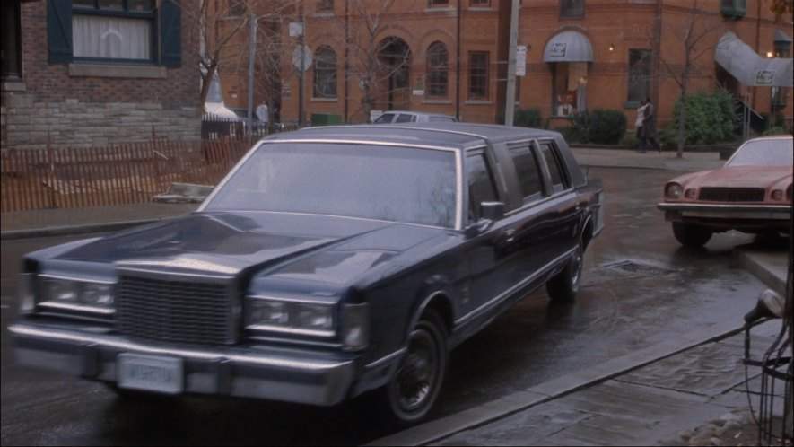 Lincoln Town Car Stretched Limousine