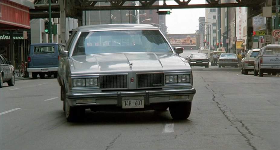 Oldsmobile Custom Cruiser