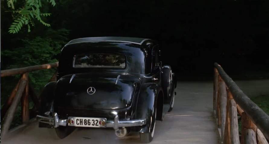 Mercedes-Benz 230 Lang