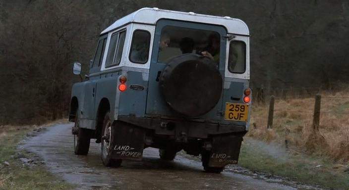 Land-Rover 88'' Series IIa Station Wagon