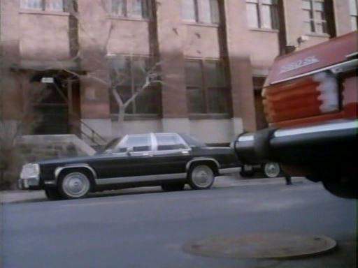 Ford LTD Crown Victoria
