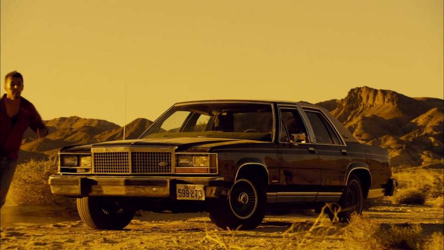 Ford LTD Crown Victoria