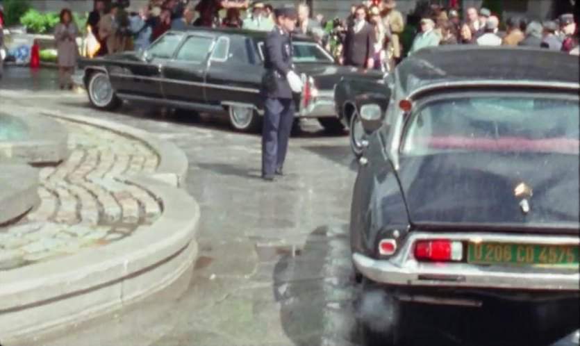 Cadillac Fleetwood 75