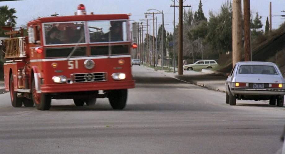 Ward LaFrance P80 Ambassador