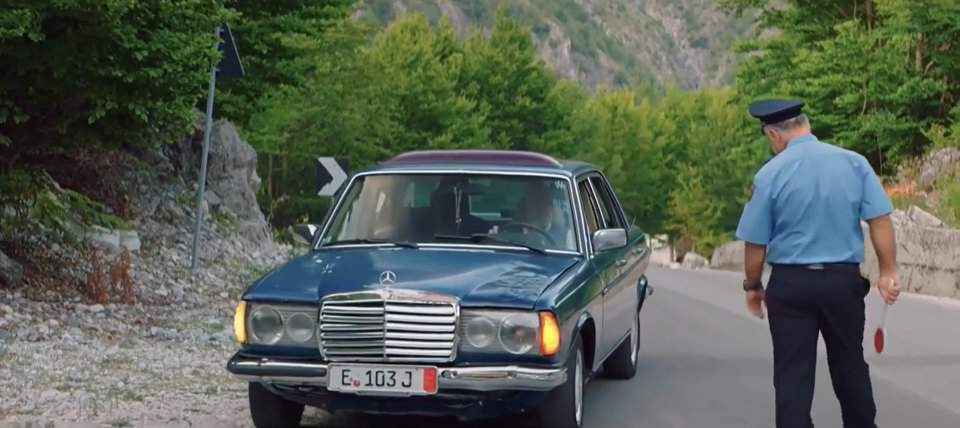 Mercedes-Benz 