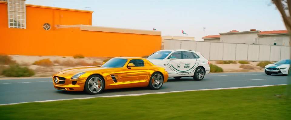 Mercedes-Benz SLS AMG
