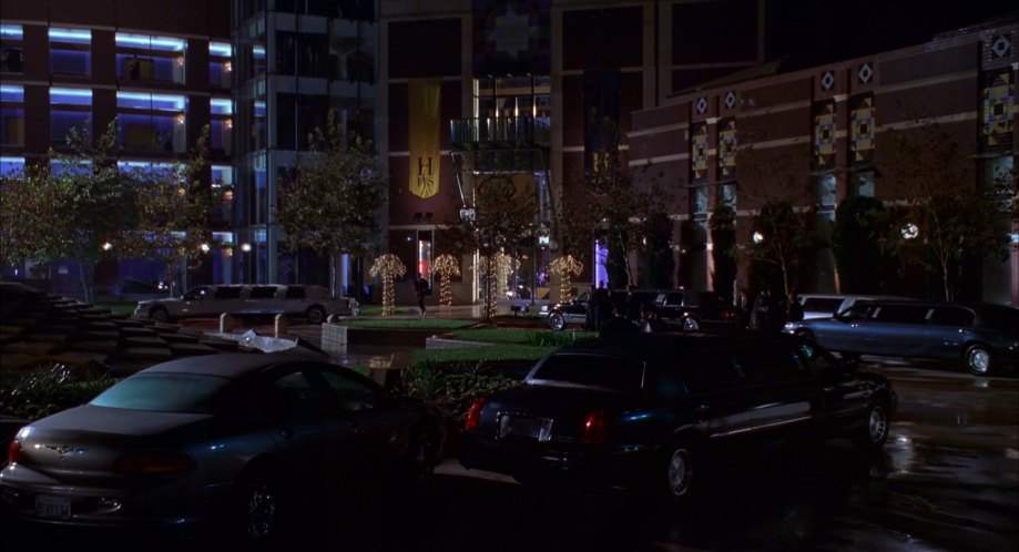 Lincoln Town Car Stretched Limousine