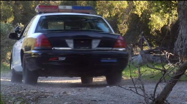 1998 Ford Crown Victoria in A Dead Calling