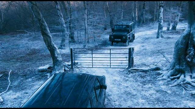 Land-Rover Defender 90