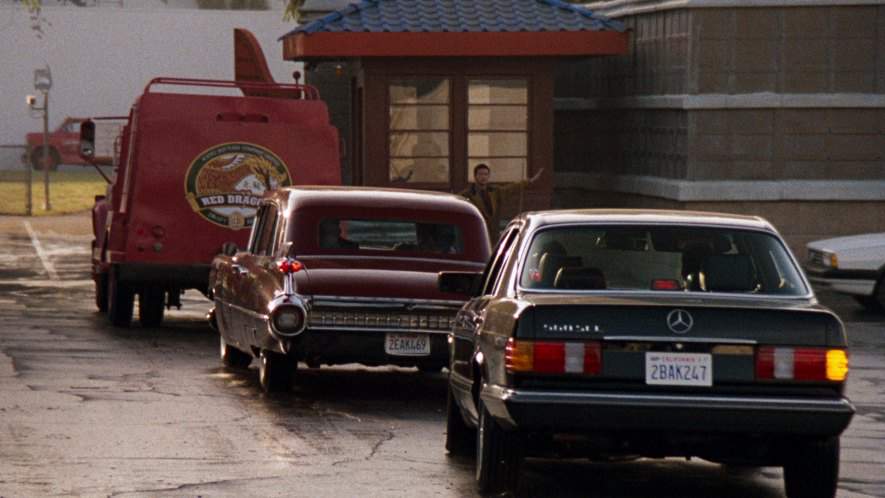 Mercedes-Benz 560 SEL
