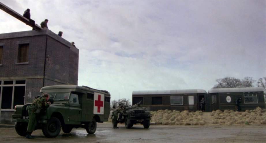 Land-Rover 109'' Series IIa Military Ambulance