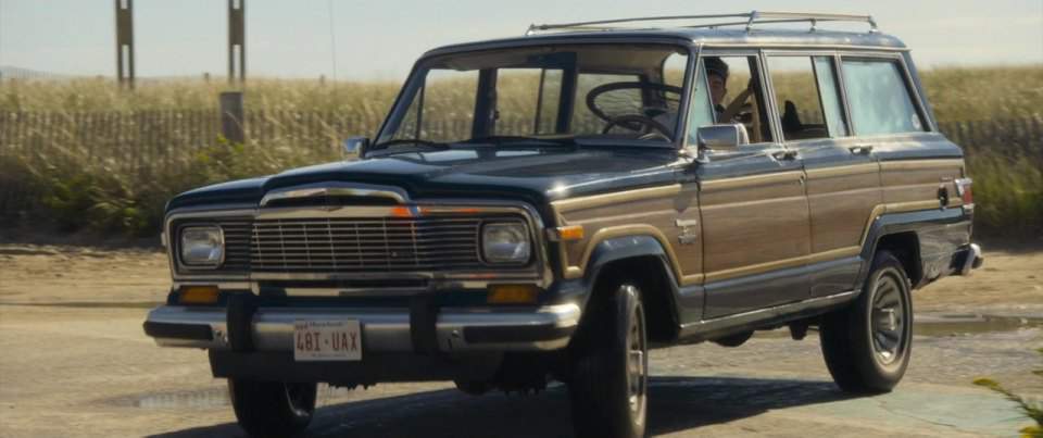Jeep Wagoneer