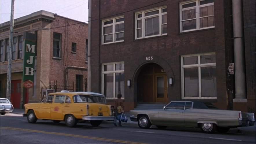 Cadillac Coupe DeVille